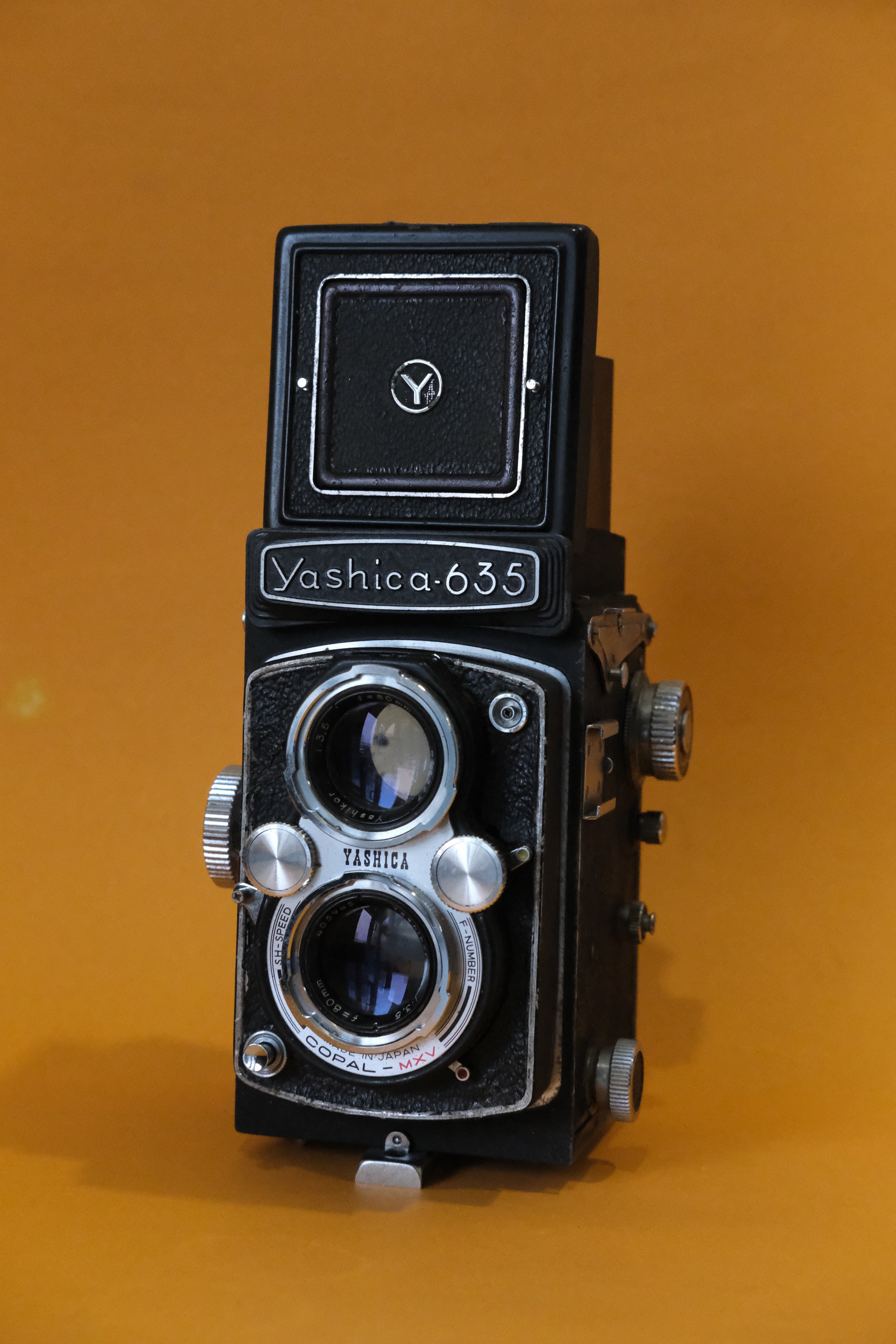 Yashica 635