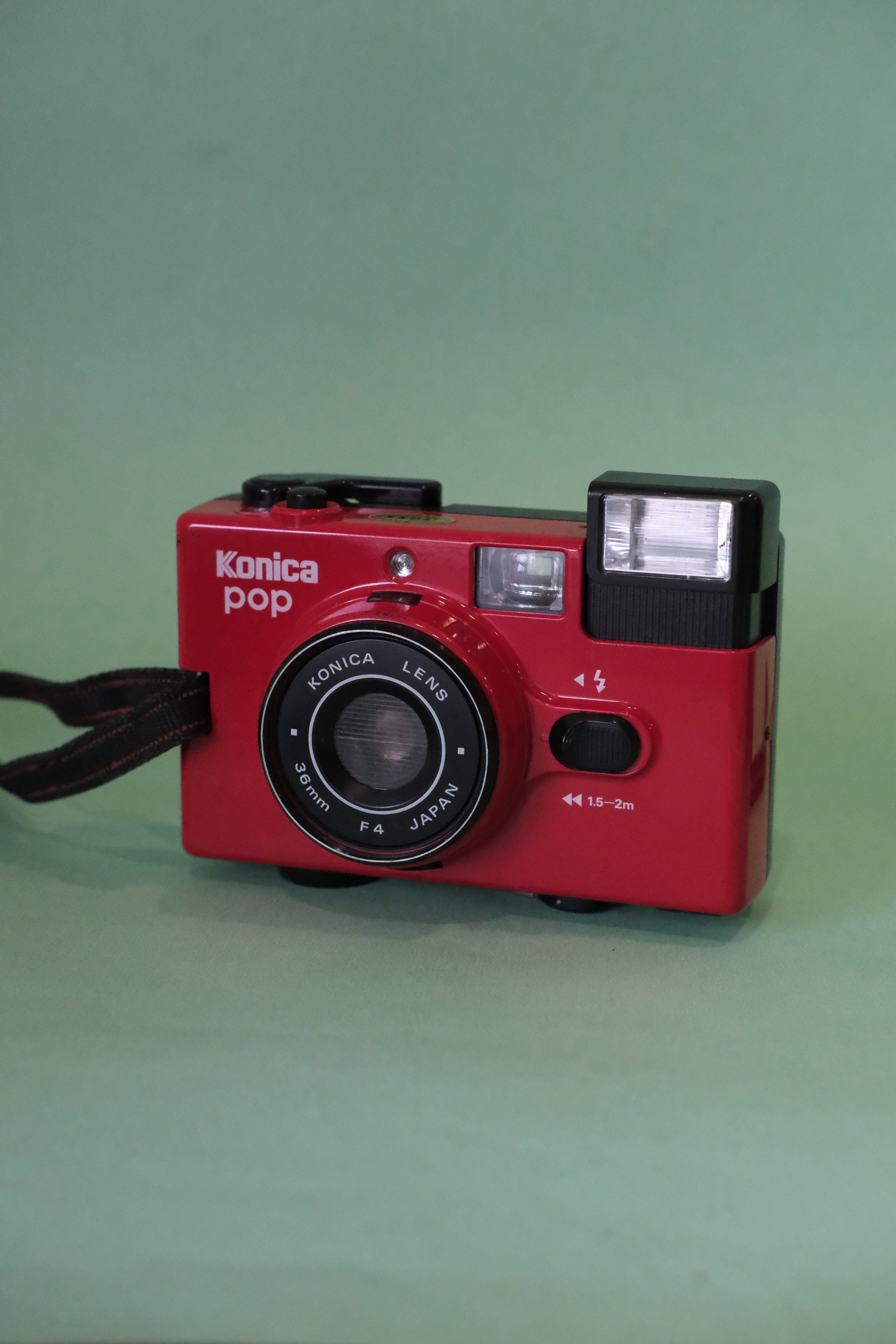 Konica Pop - Red