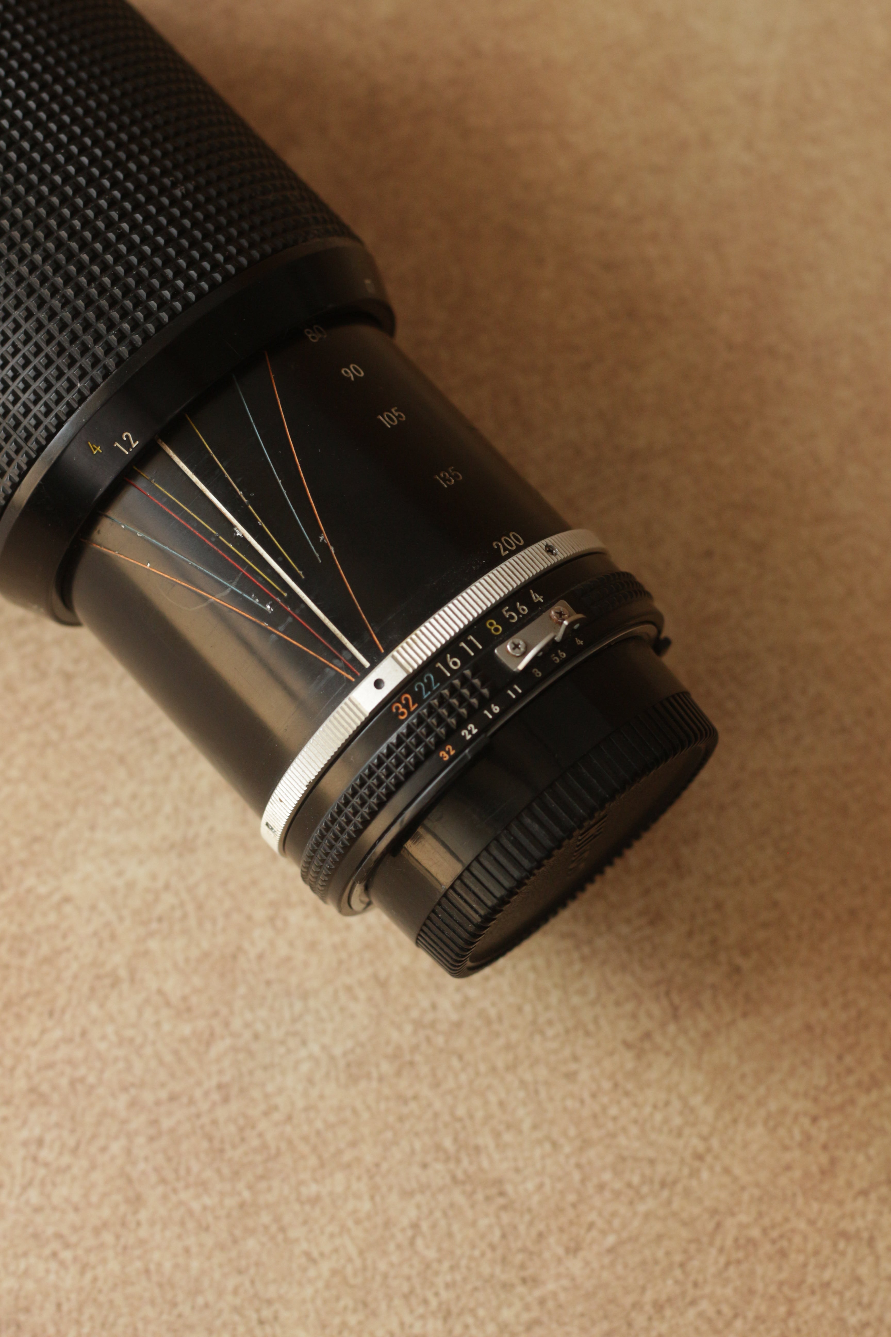 Nikon Nikkor zoom 80-200mm F4