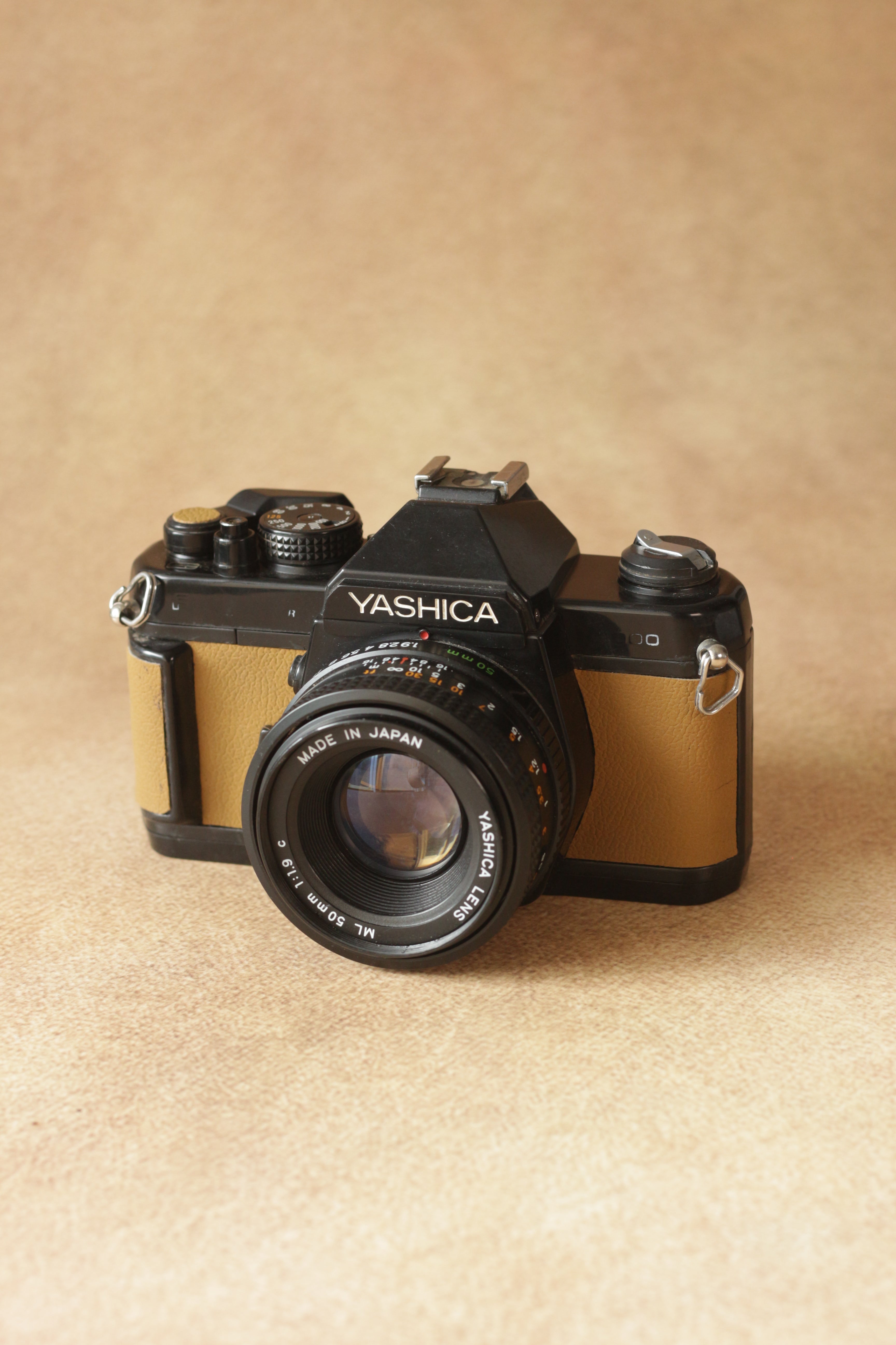 Yashica FX3 Super 2000 - Releathered