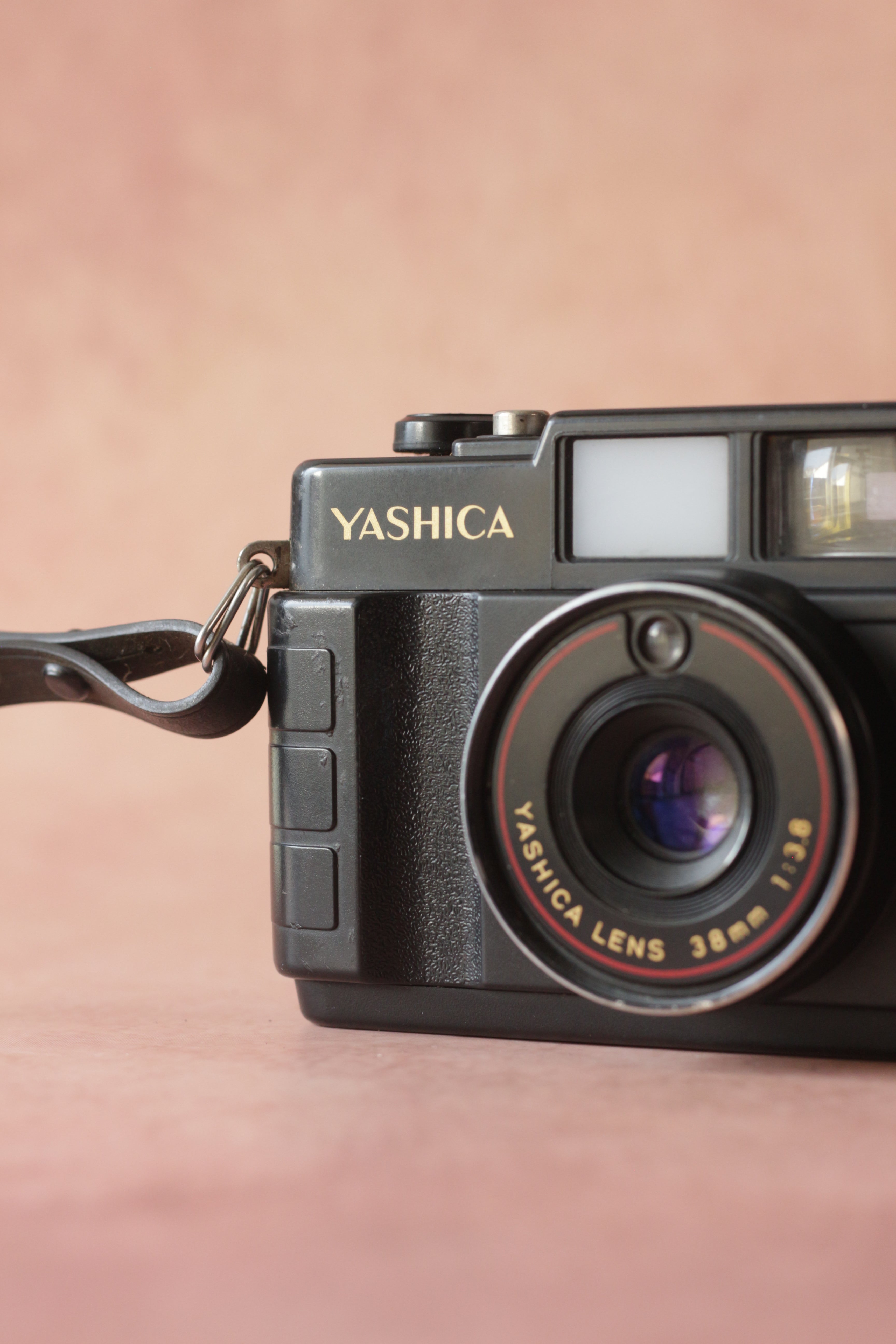 Yashica MF2