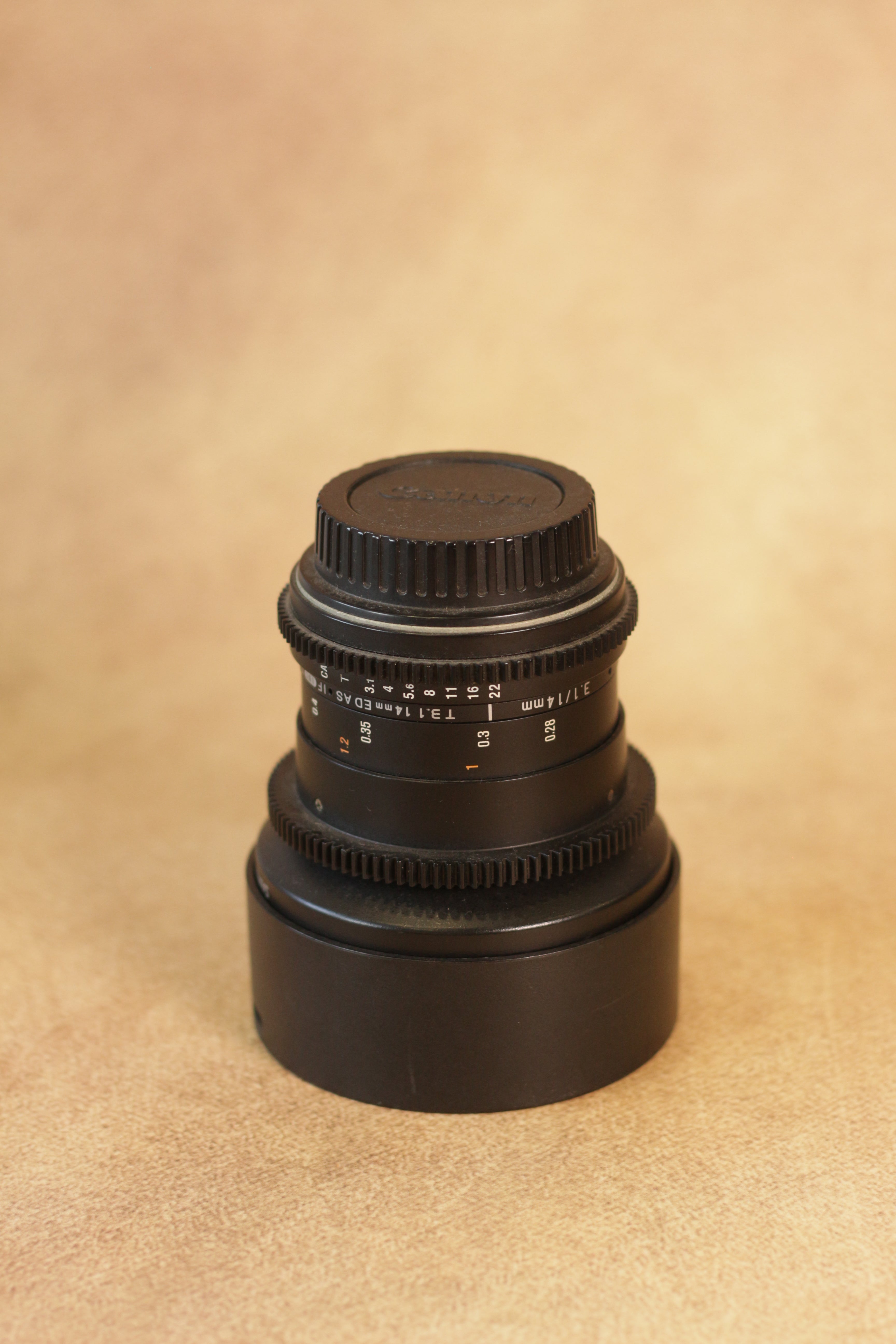 Samyang 14mm T3.1 Cine Lens (Canon EF Mount)