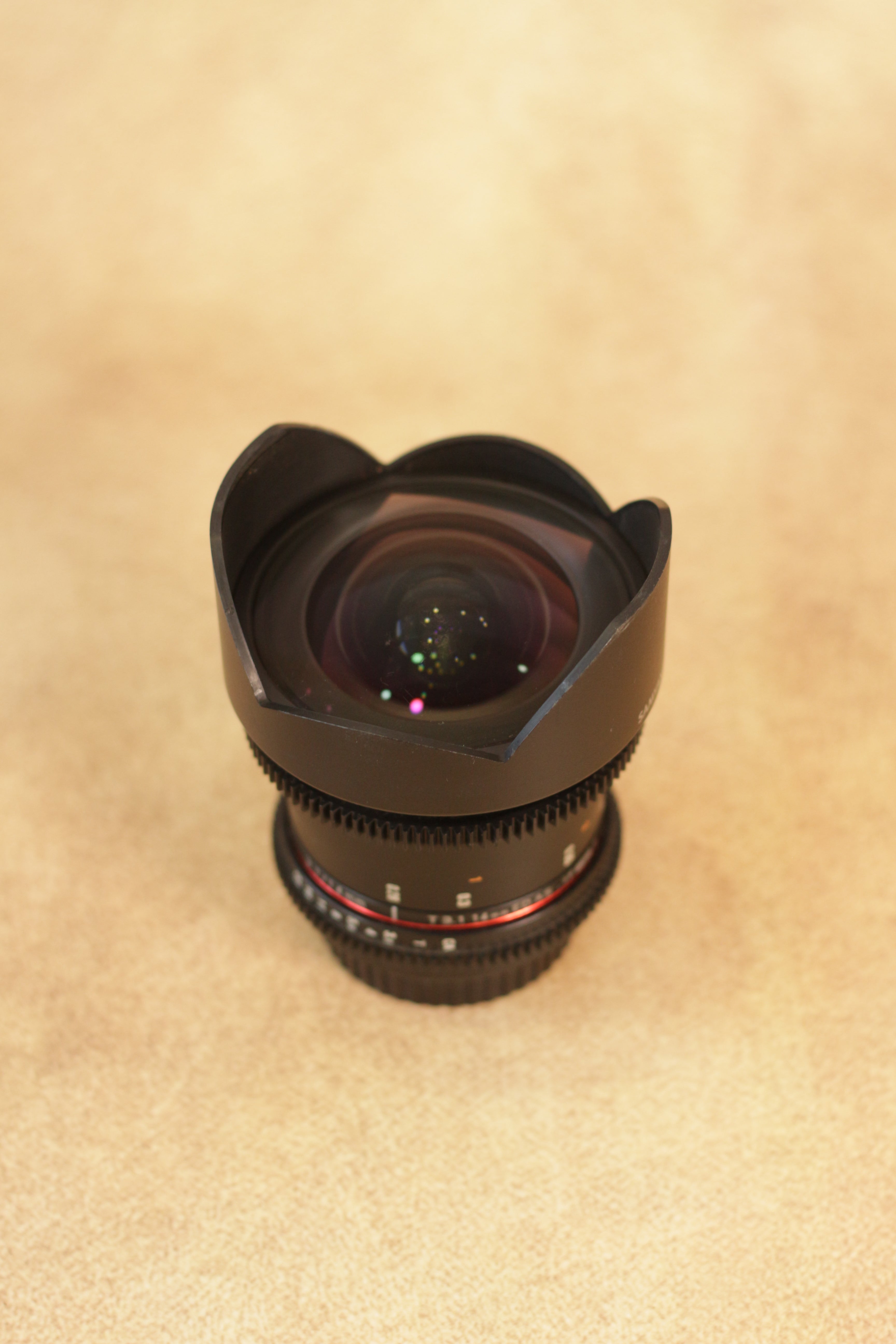 Samyang 14mm T3.1 Cine Lens (Canon EF Mount)