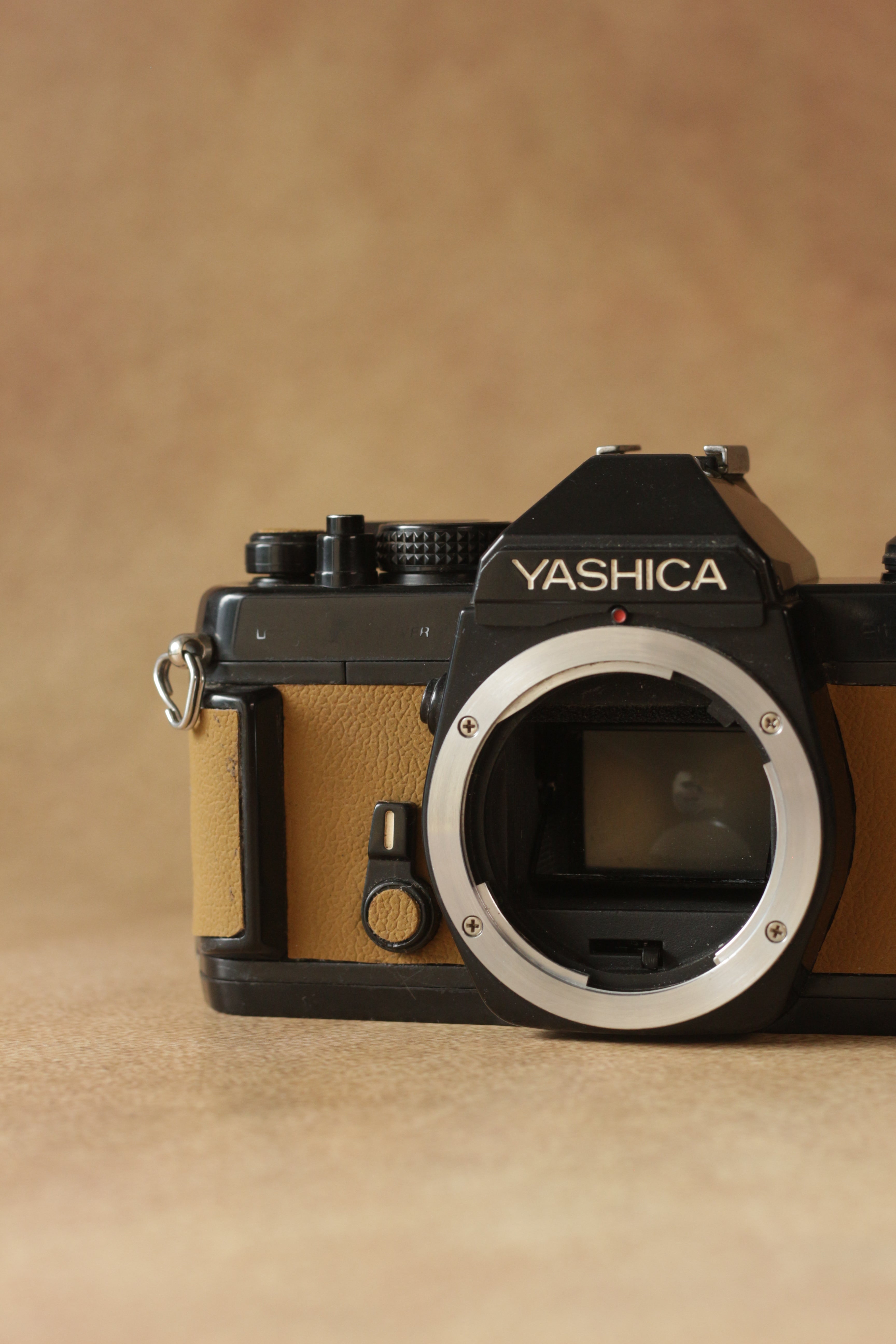 Yashica FX3 Super 2000 - Releathered