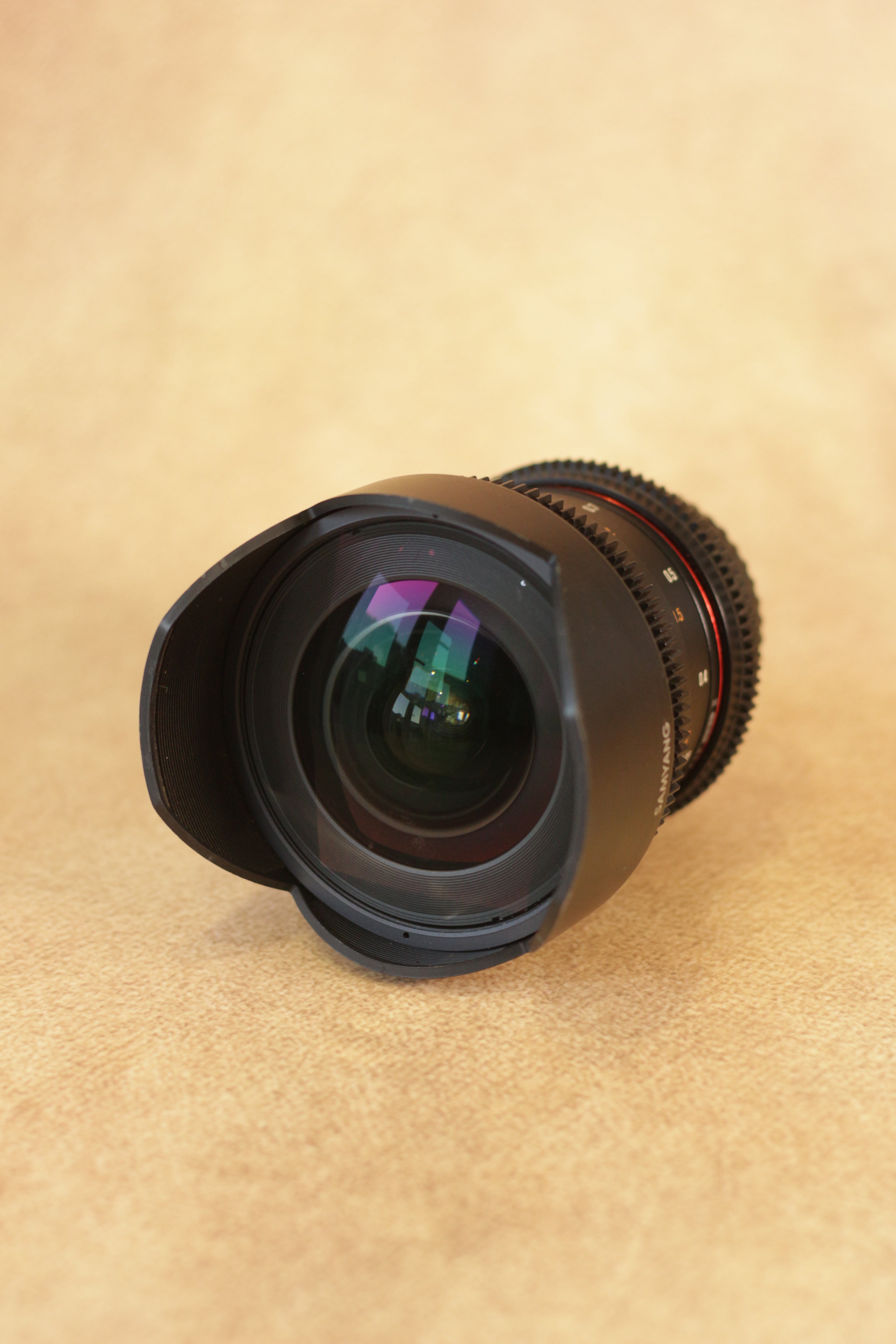 Samyang 14mm T3.1 Cine Lens (Canon EF Mount)