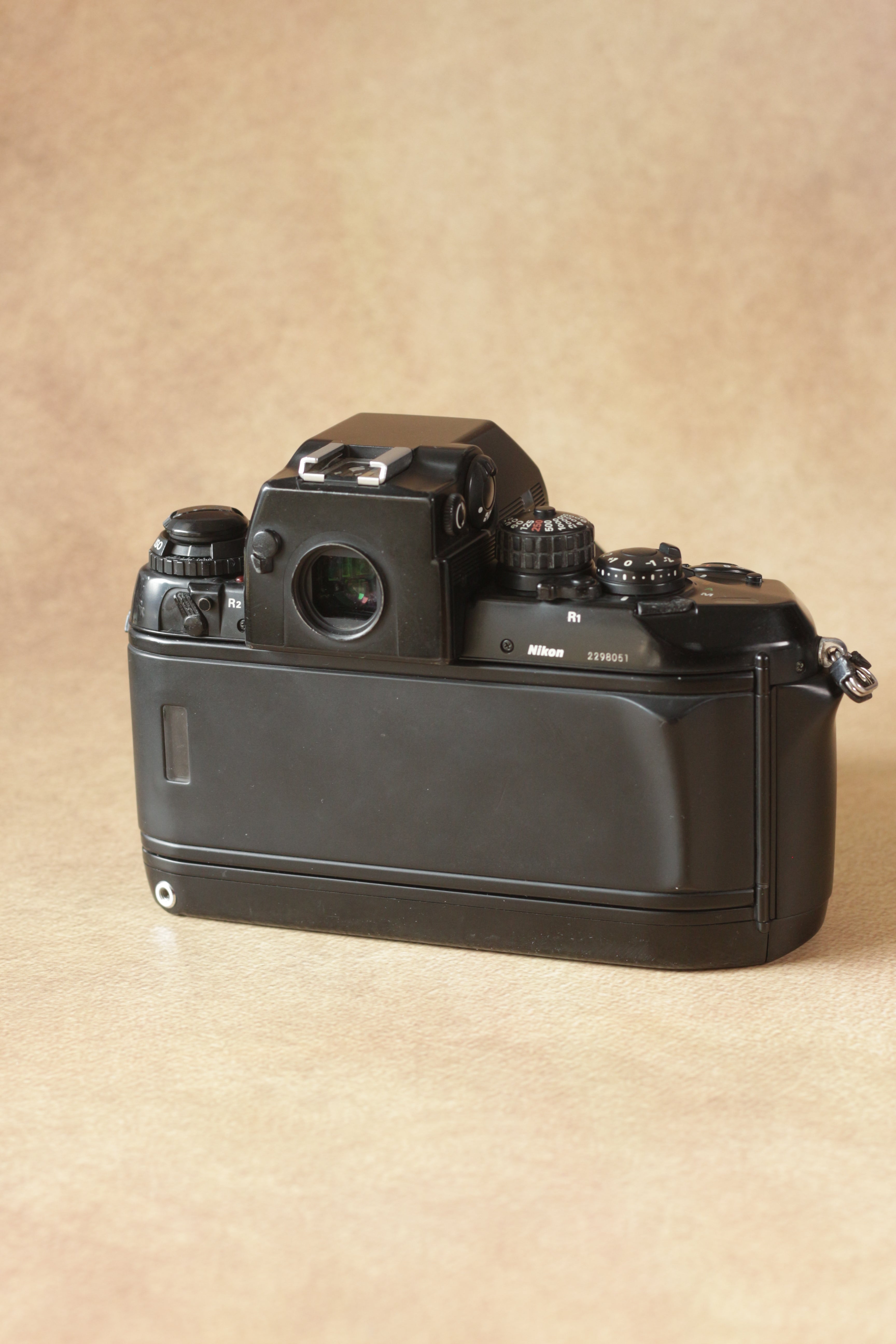 Nikon F4 + Nikkor AF 85mm F1.8D