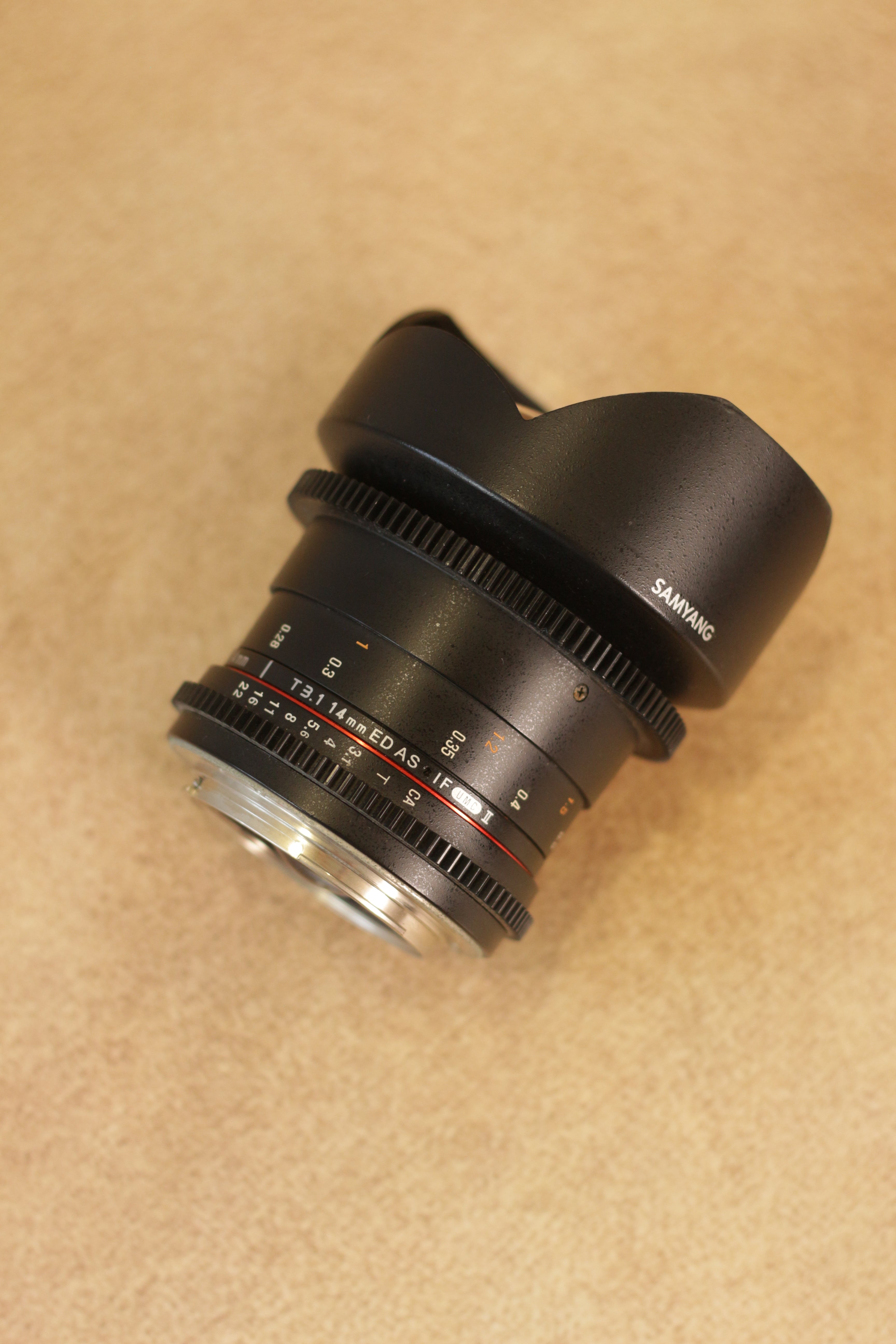 Samyang 14mm T3.1 Cine Lens (Canon EF Mount)