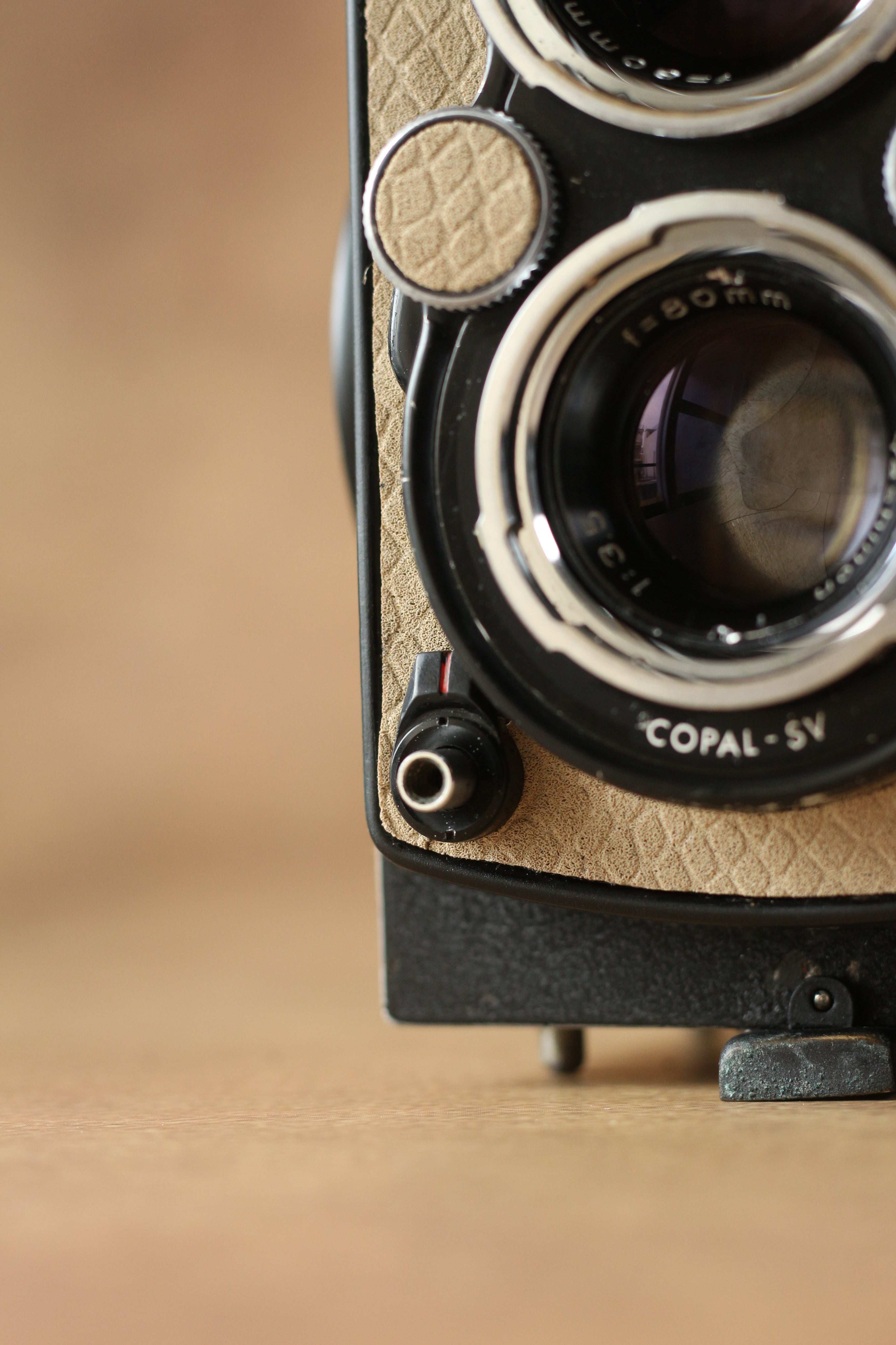 Yashica Mat-124G Re-leathered