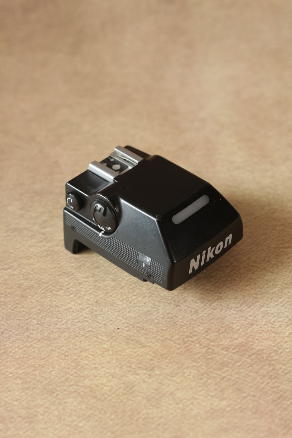 Nikon F4 + Nikkor AF 85mm F1.8D