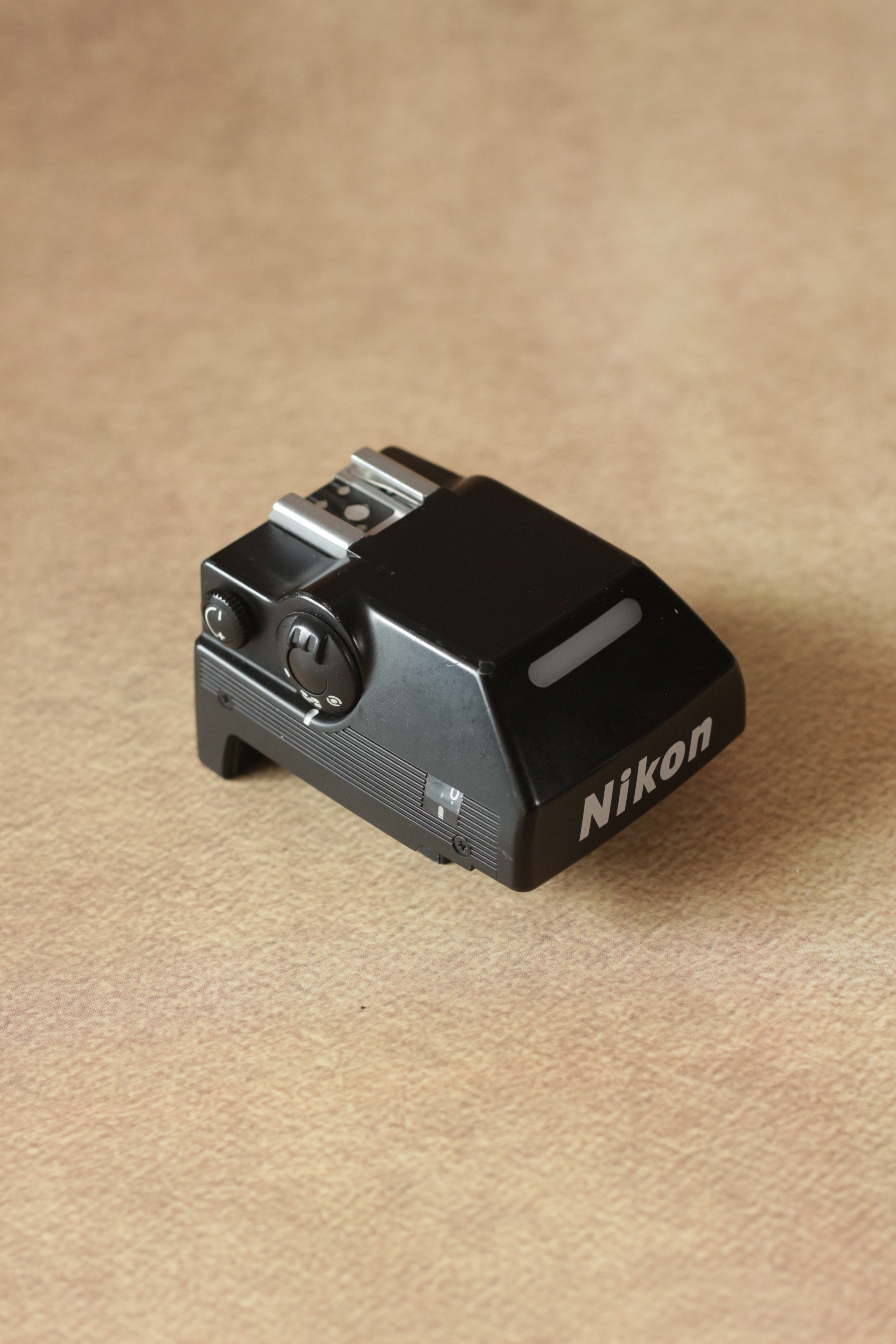 Nikon F4 + Nikkor AF 85mm F1.8D