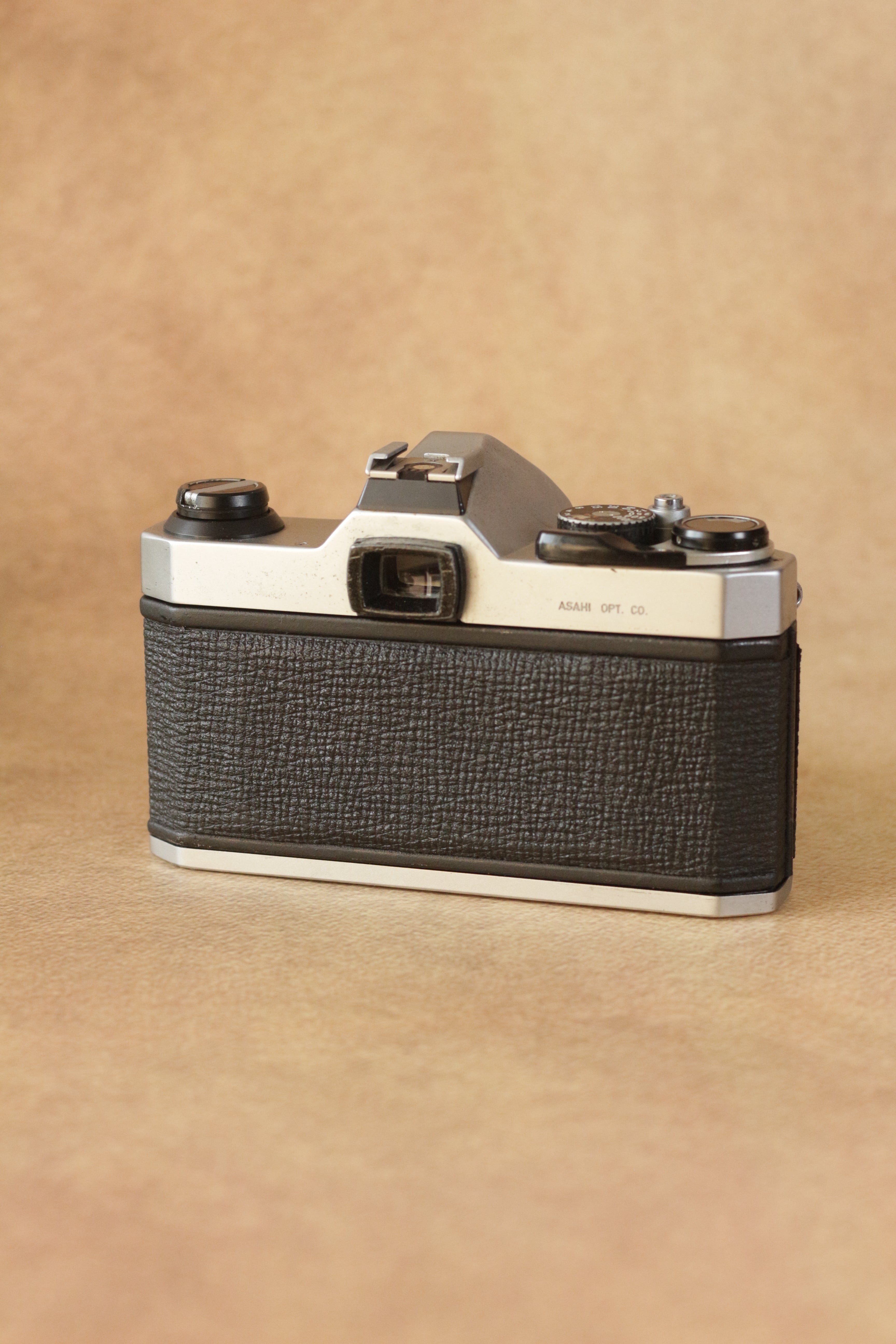 Pentax K1000 + SMC Pentax-M 50mm F1.7