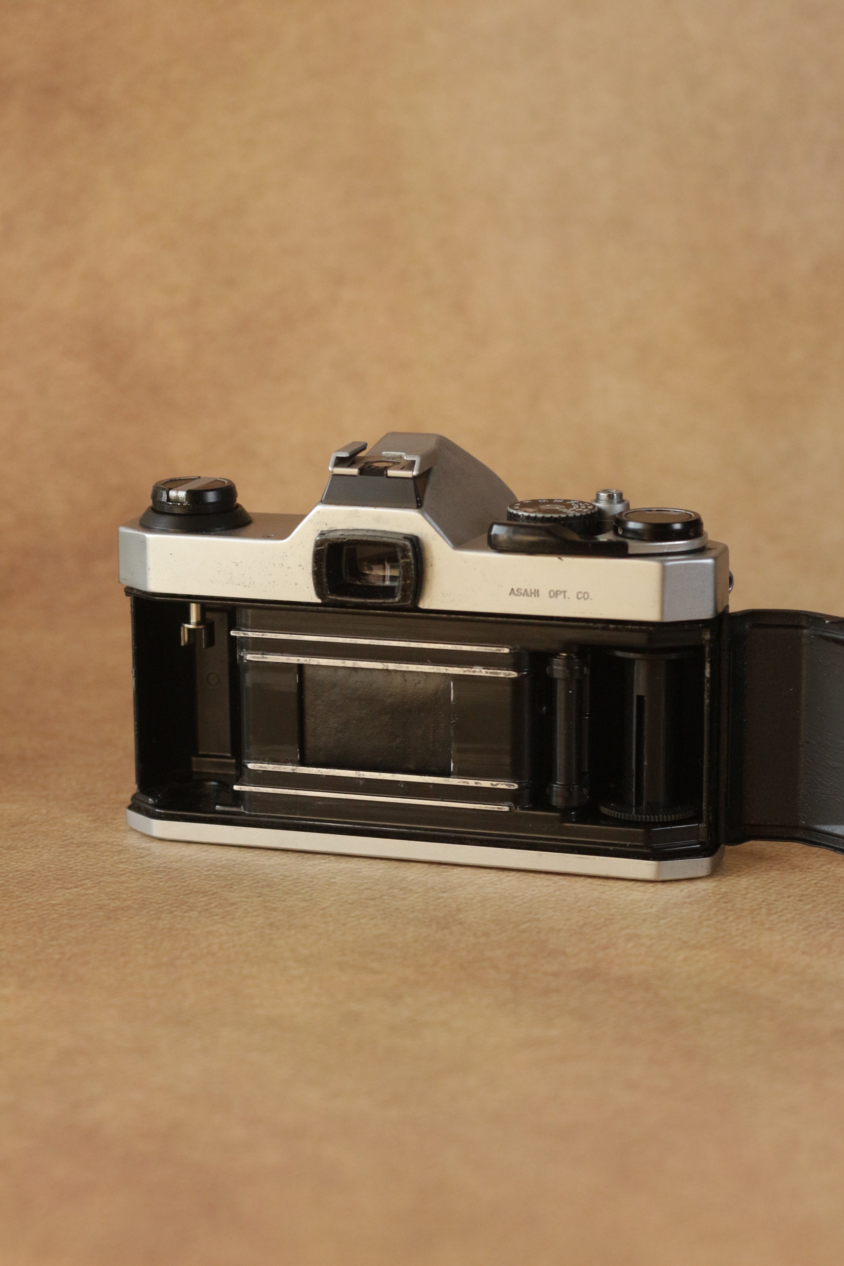 Pentax K1000 + SMC Pentax-M 50mm F1.7