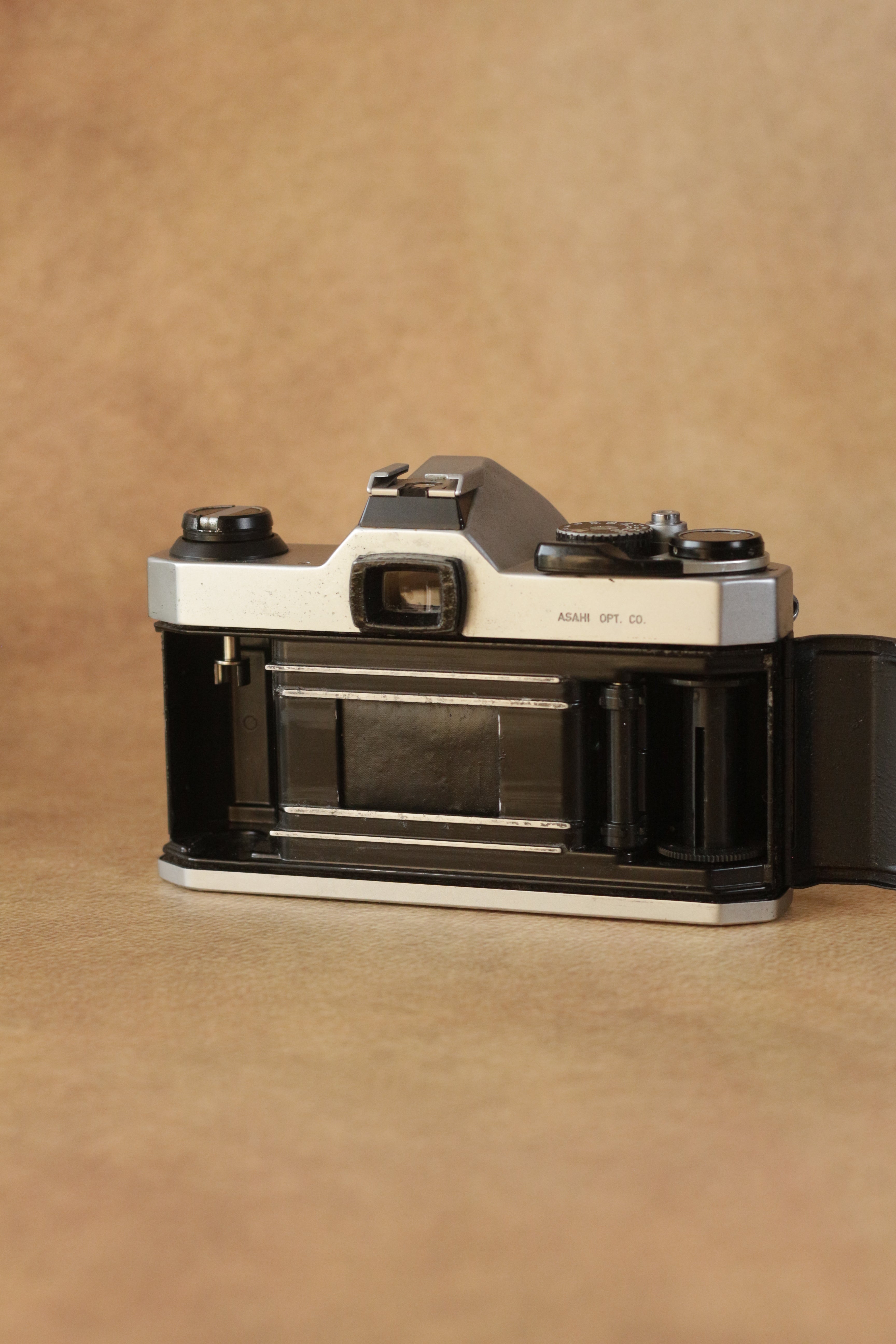 Pentax K1000 + SMC Pentax-M 50mm F1.7