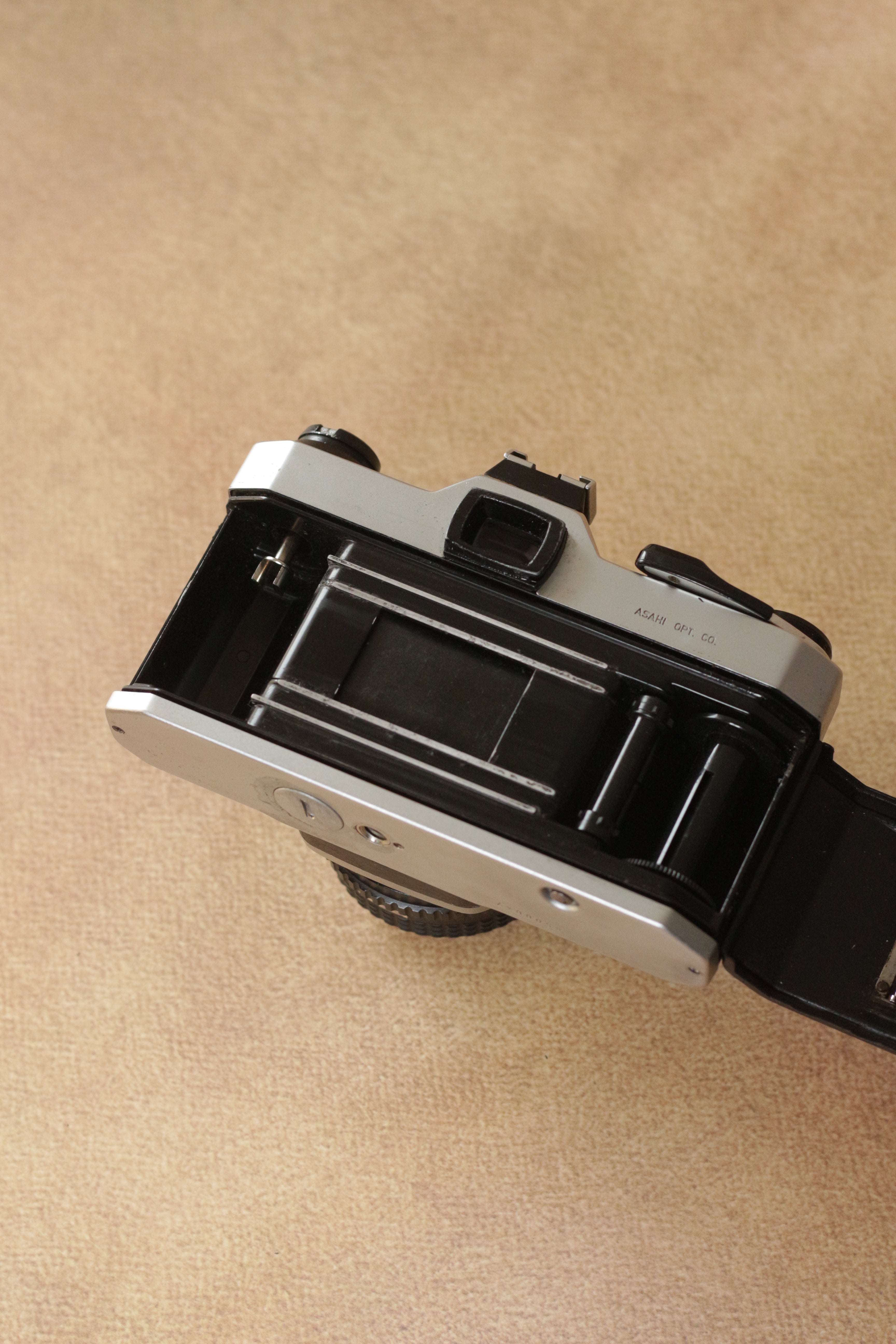 Pentax K1000 + SMC Pentax-M 50mm F1.7