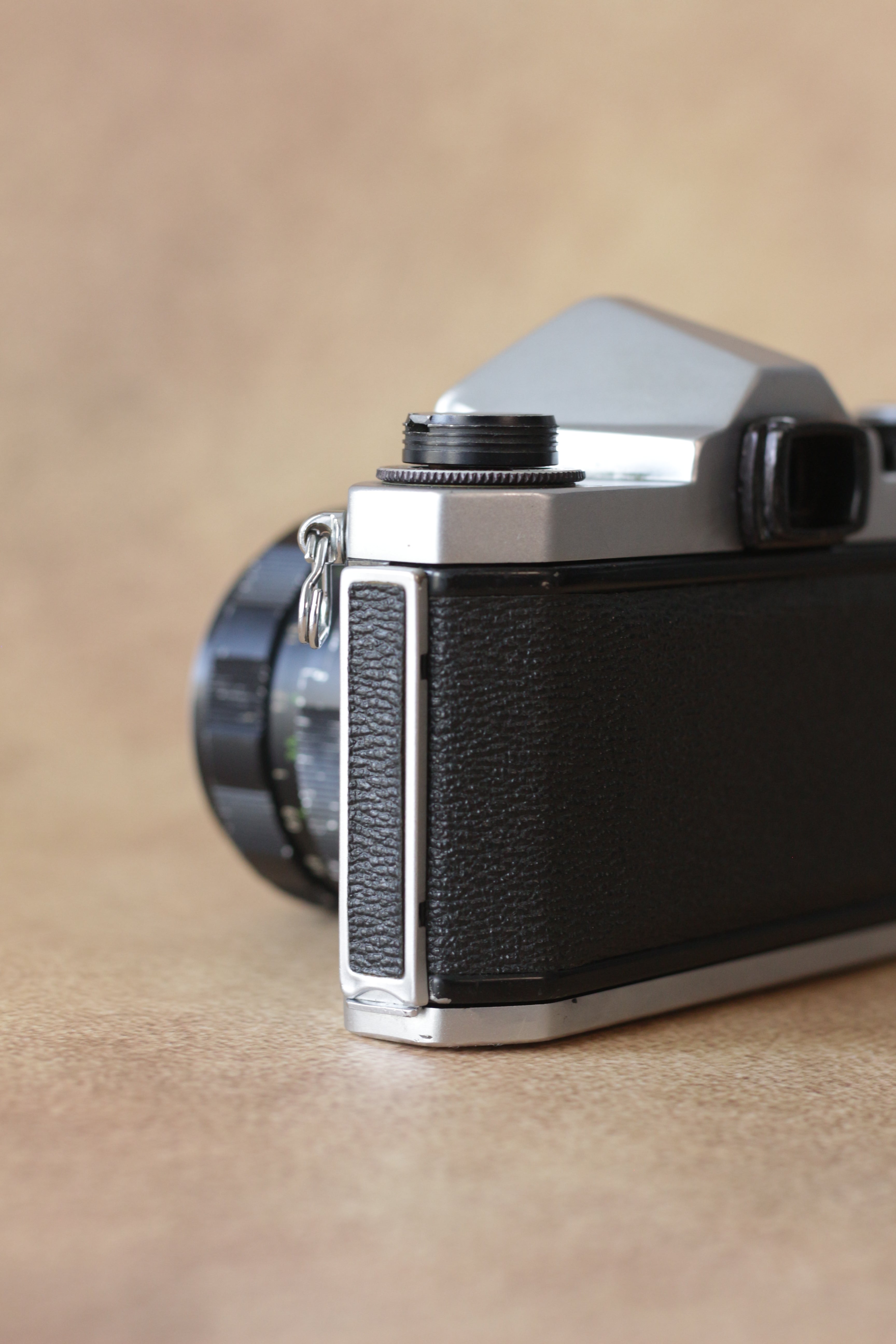 Asahi Pentax S2 + Carenar 50mm f/1.8