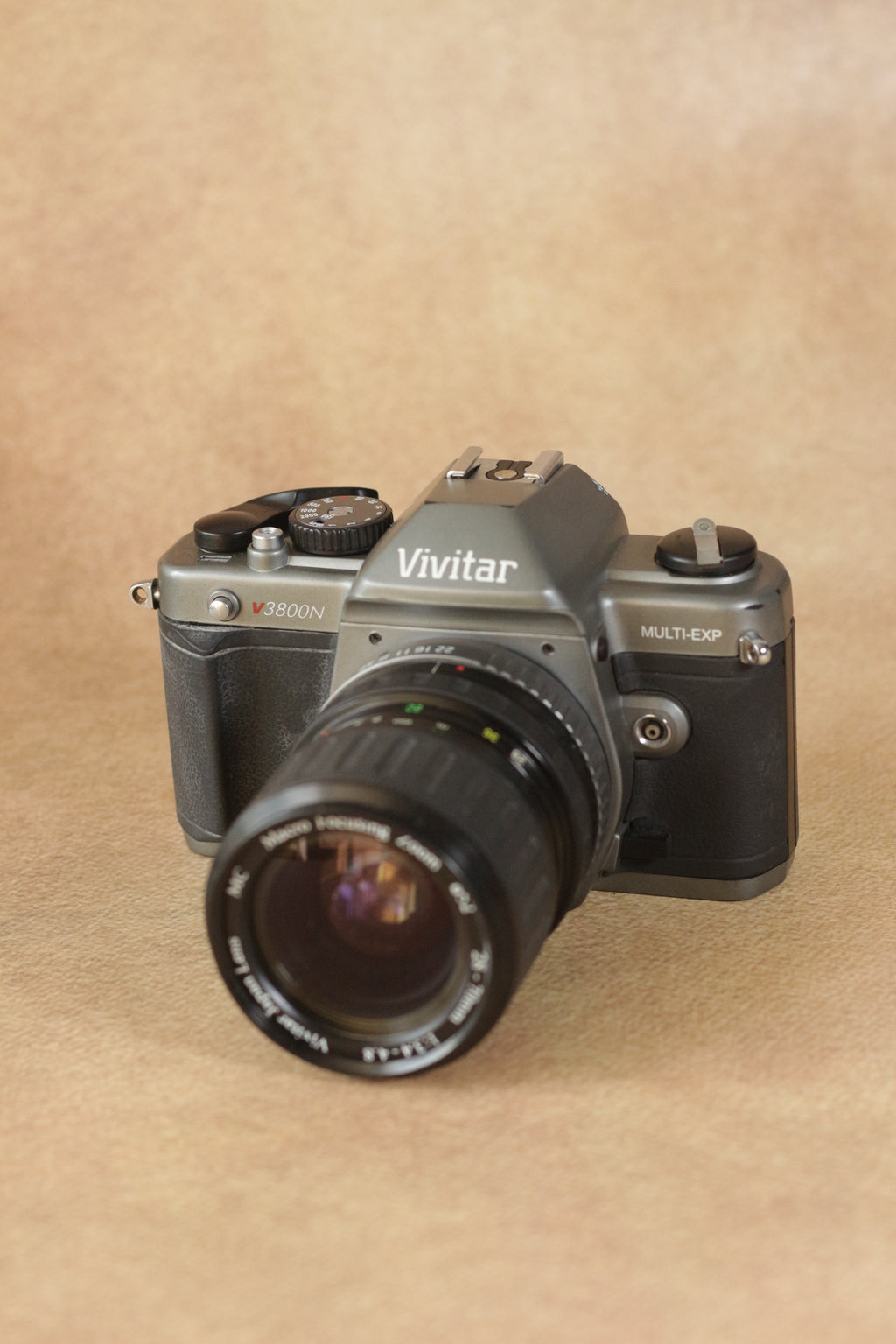 Vivitar V3800 + Vivitar Macro zoom 28-70mm