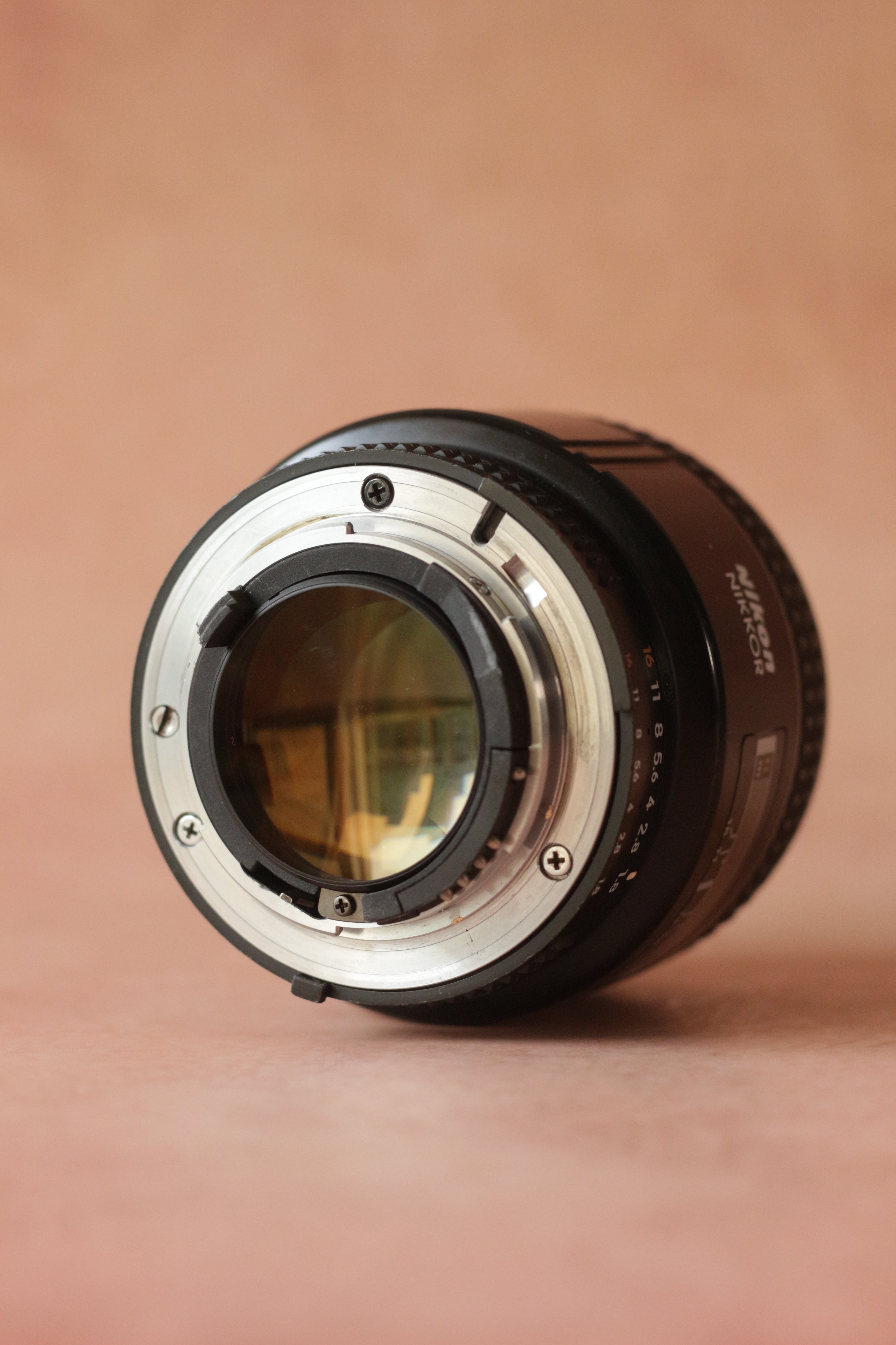 Nikon AF Nikkor 85mm F1.8 D