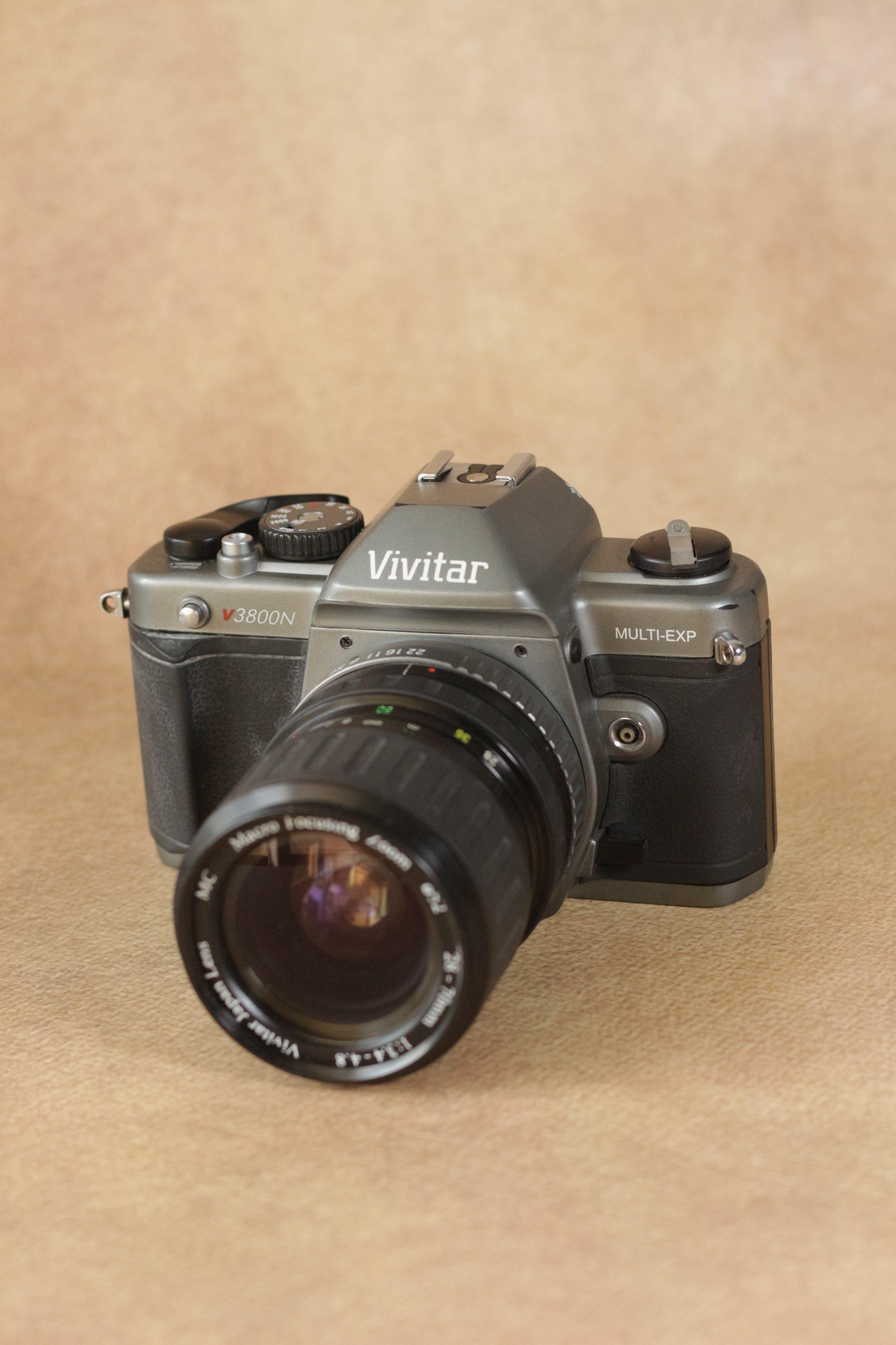 Vivitar V3800 + Vivitar Macro zoom 28-70mm