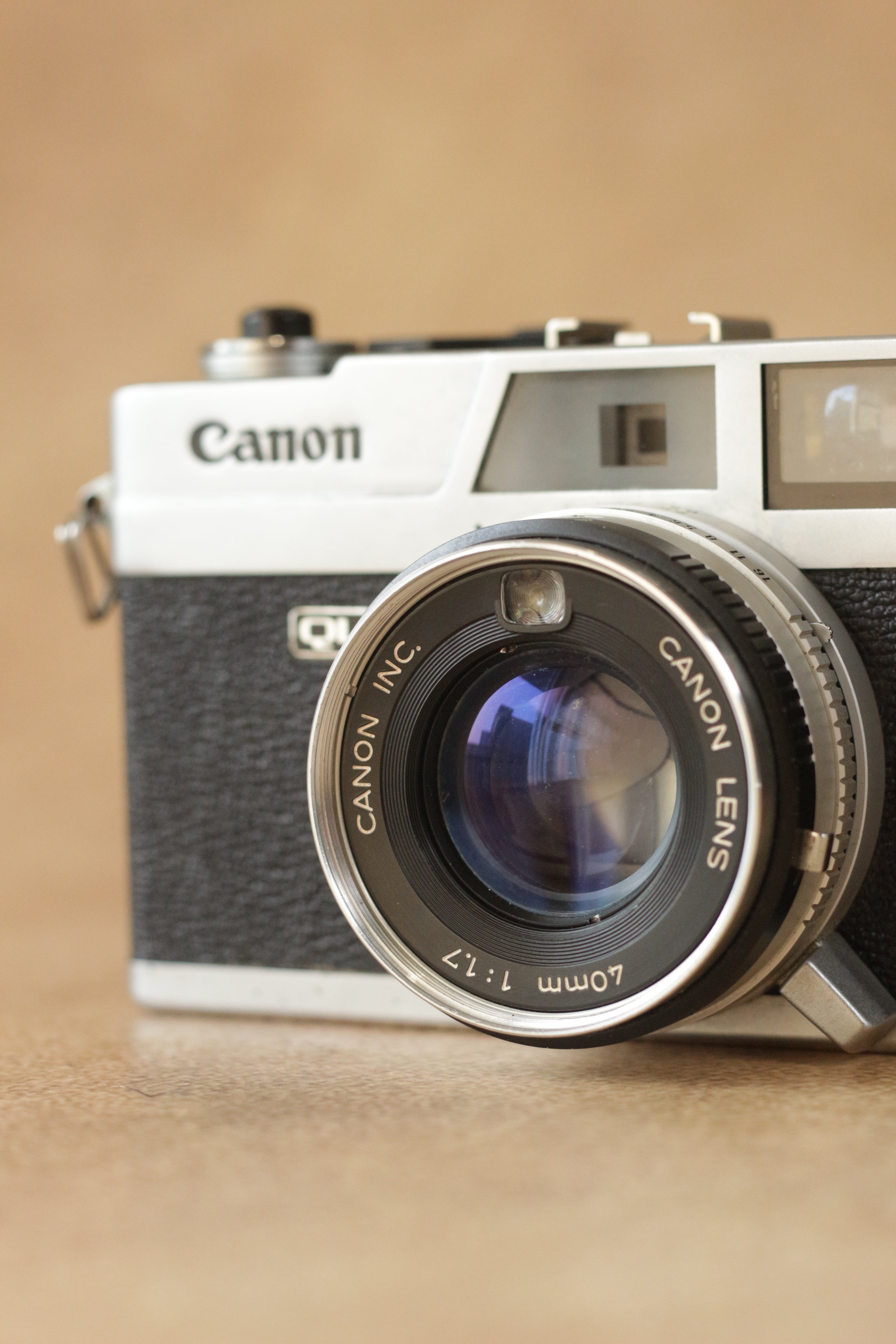 Canon Canonet QL17