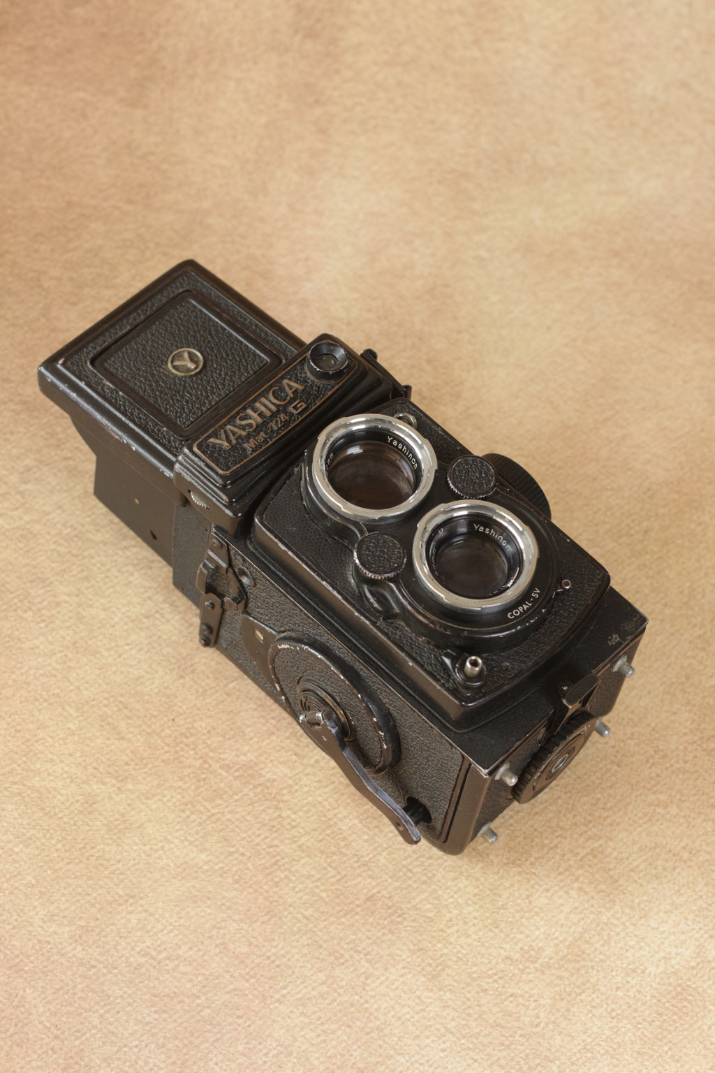 Yashica Mat-124G