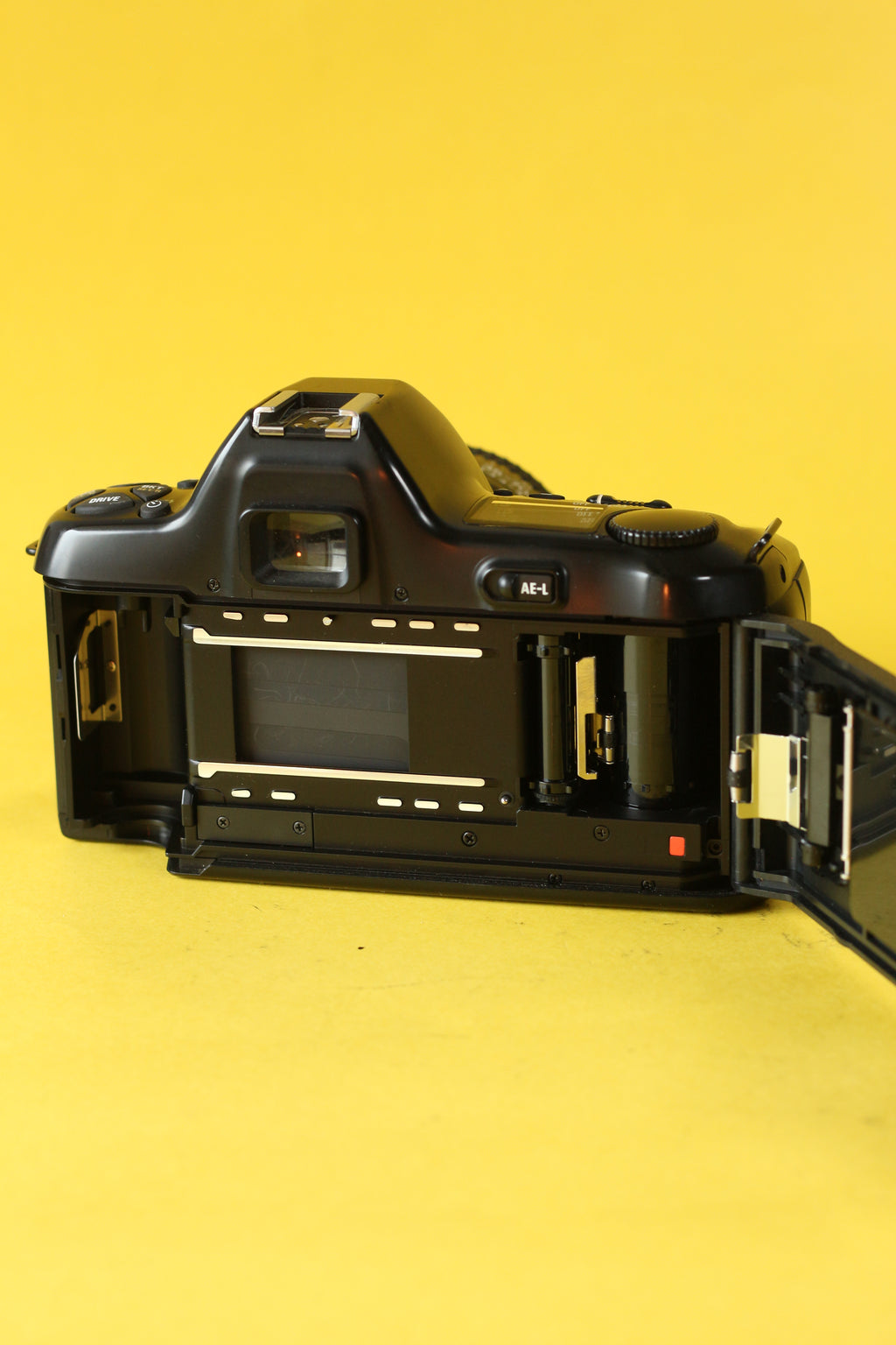 Nikon F-601M + Nikkor AF 35–80mm D Zoom