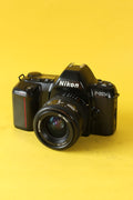 Nikon F-601M + Nikkor AF 35–80mm D Zoom