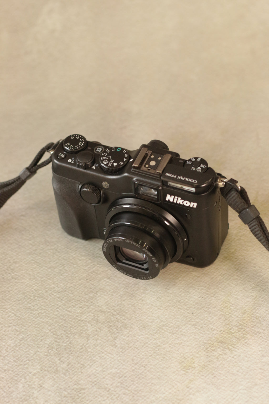 Nikon Coolpix P7100