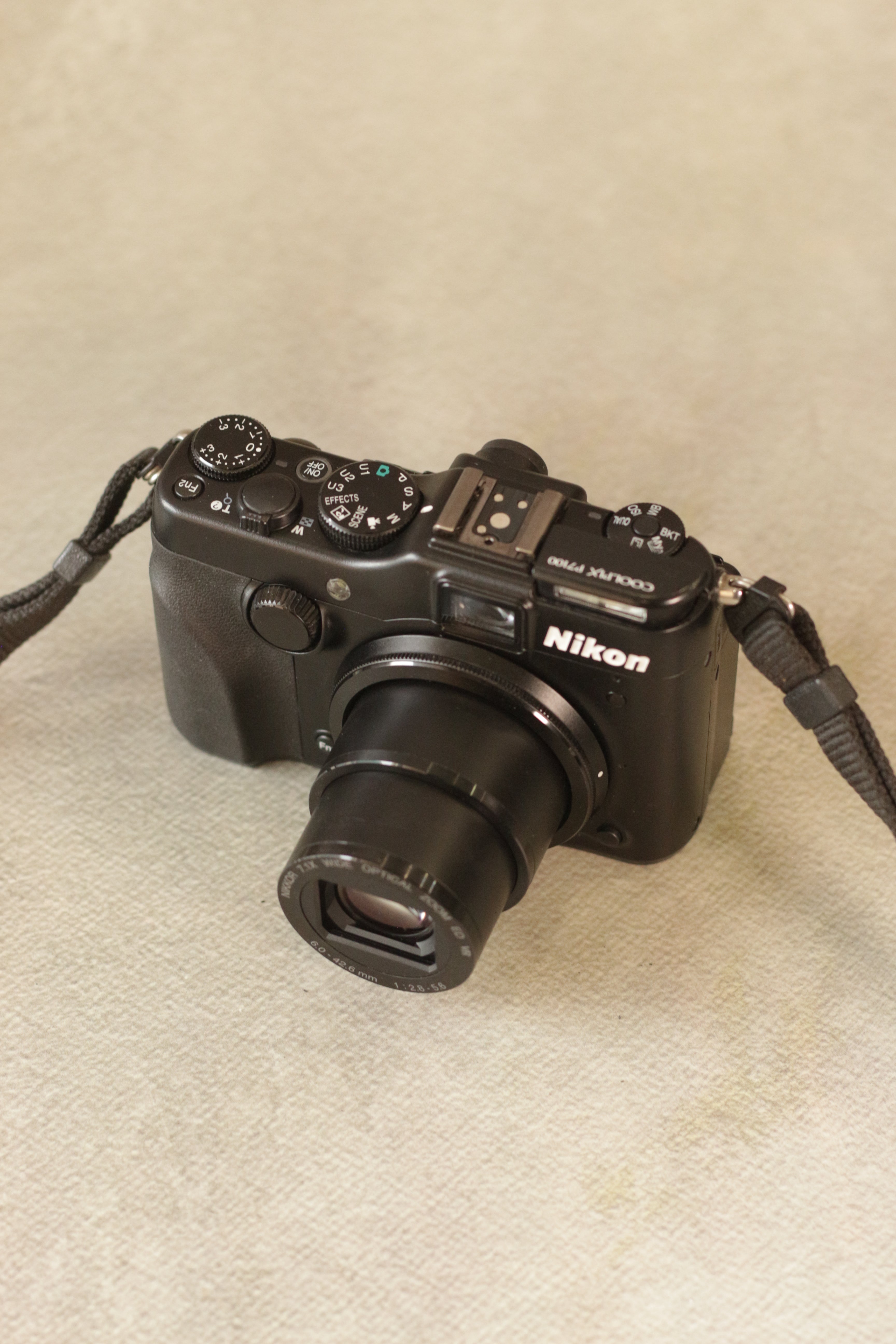 Nikon Coolpix P7100