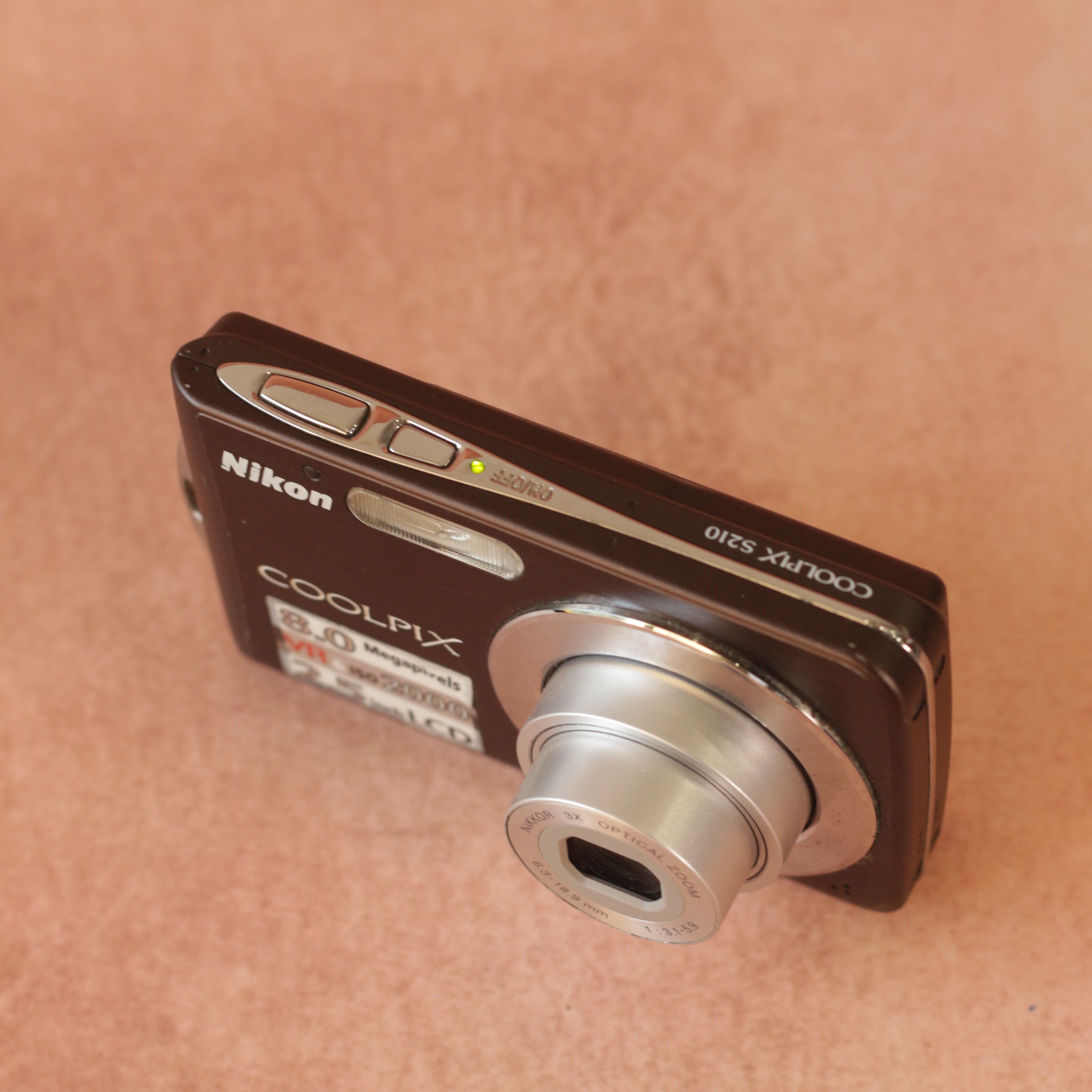 Nikon Coolpix S210
