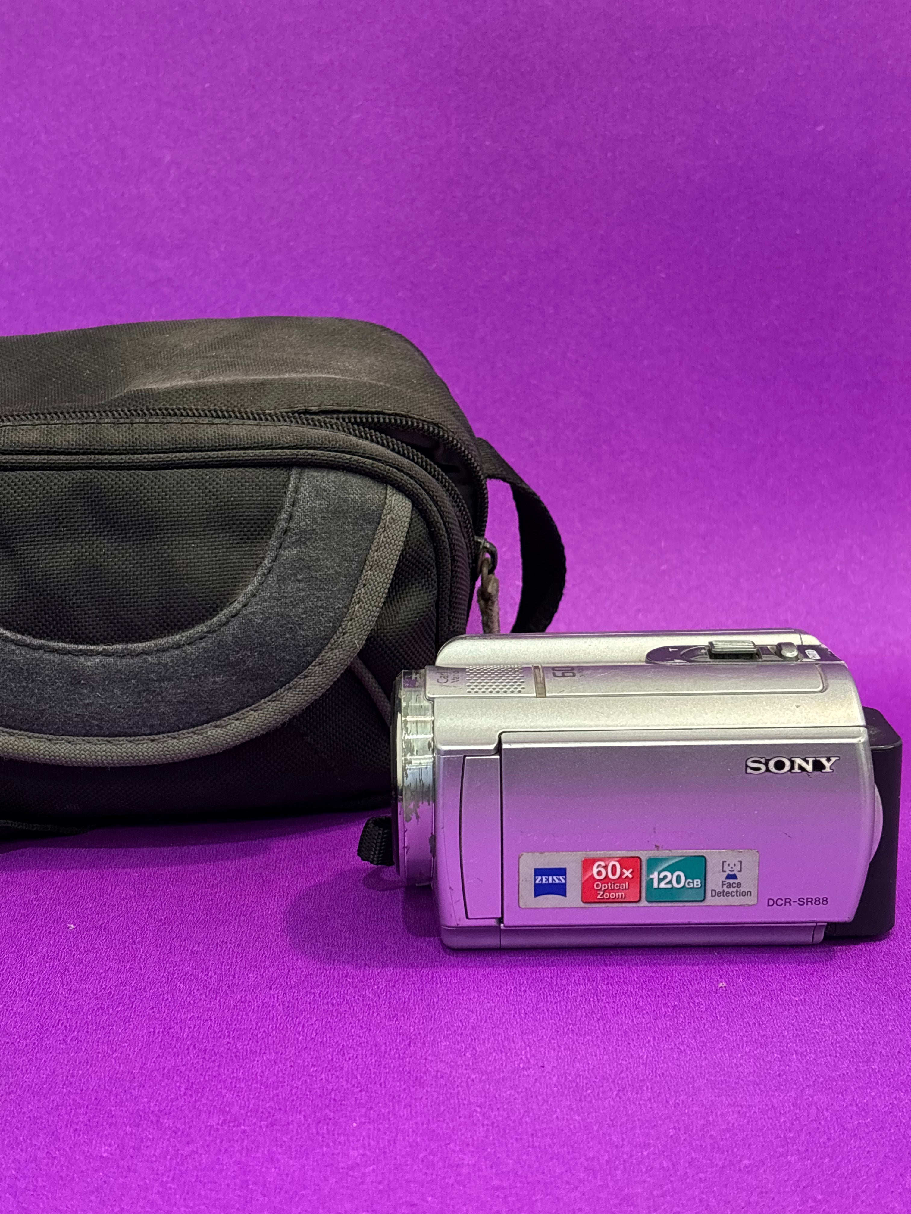 Sony Handycam DSR-SR88